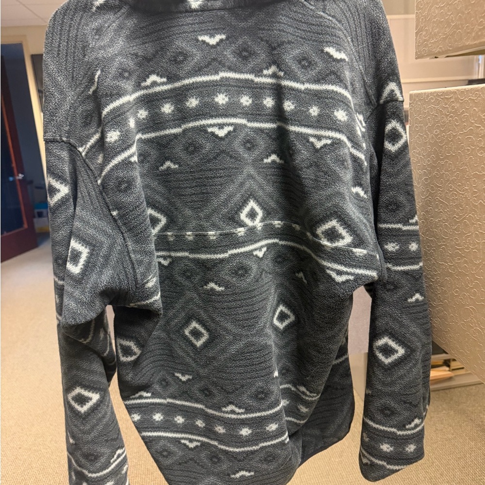 Patagonia Men's Black,  Gray, and White, Snap T Pullover!! - Picture 2 of 3